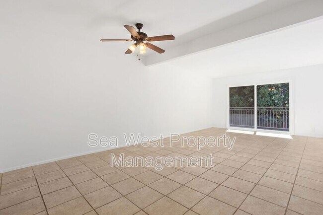 Foto del edificio - 820 Encinitas Blvd