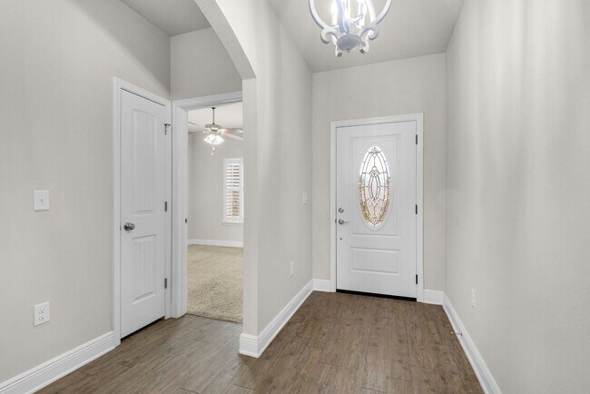 Foto del edificio - Beautiful home in Ashley Plantation!