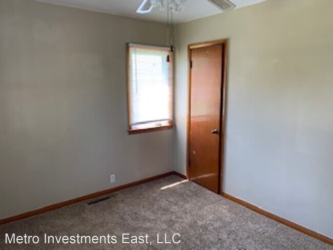 Building Photo - 2 br, 1 bath House - 1126 Schons St