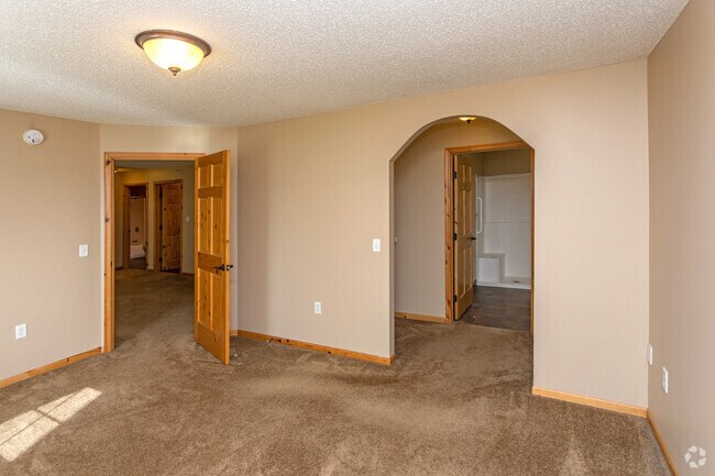 2HAB, 2BA - B4 - 1037 ft² - The Lodge at Pine Lakes