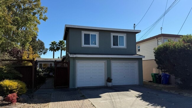 Photo - 922 Fargo Ave House