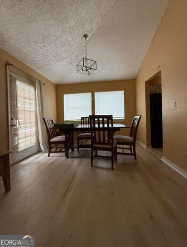 Building Photo - Furnished 3-Bedroom Condo in Prime Decatur...