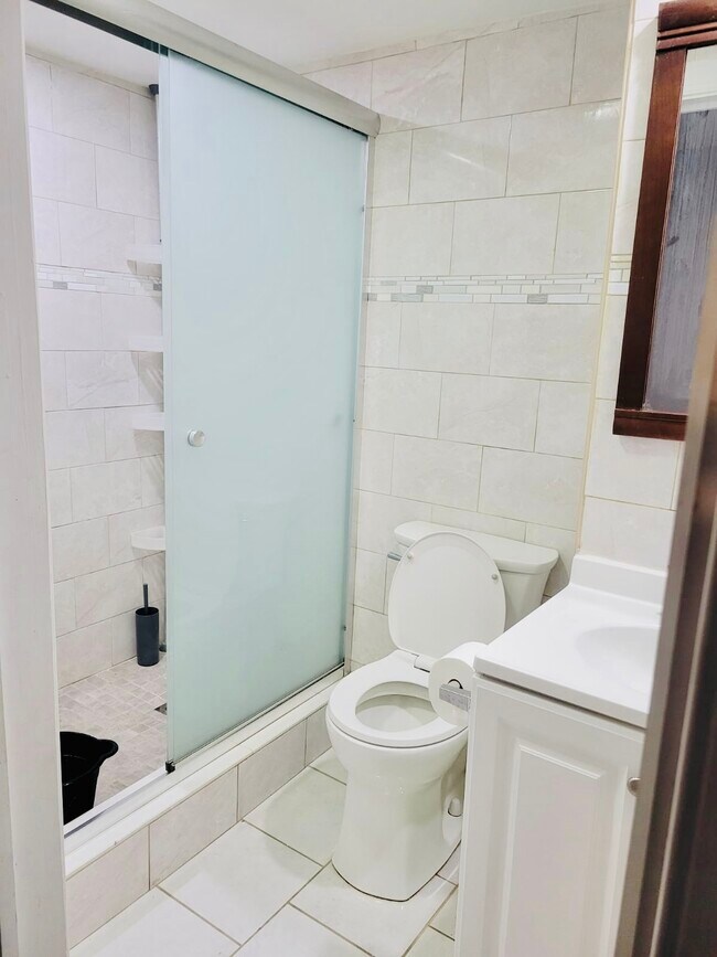 Foto del edificio - 8631 122nd St