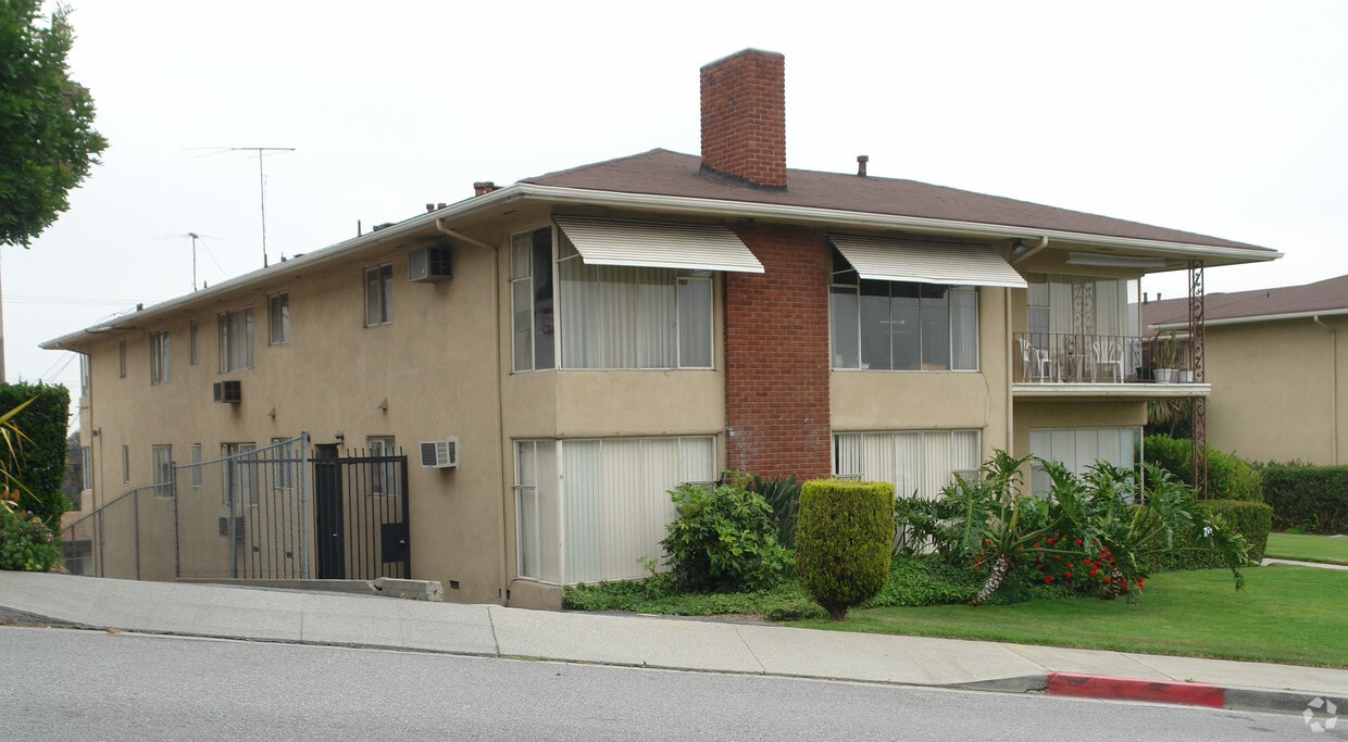 Building Photo - 306 Mockingbird Ln