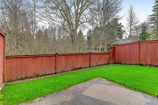 Photo - Gorgeous 3 Bedroom Townhome in Gated Commu...