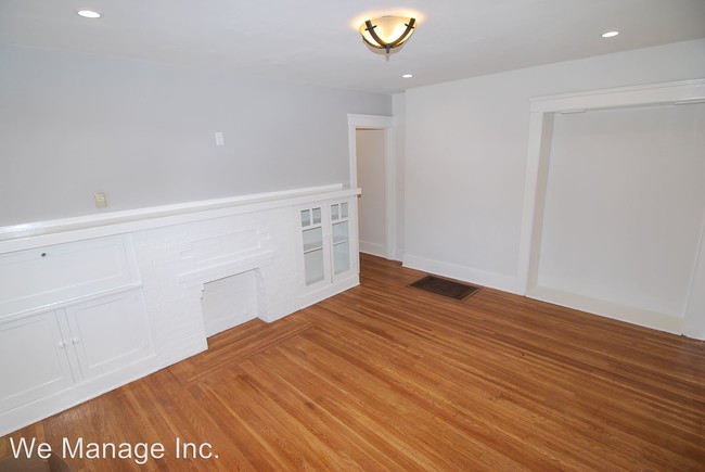 Building Photo - 366 Coronado Ave