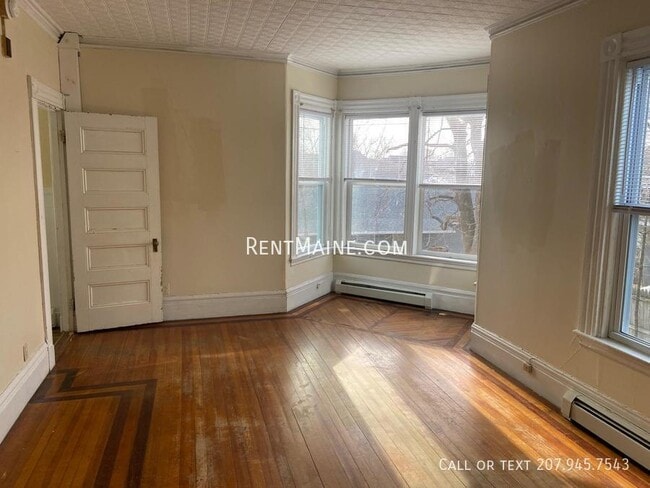 Building Photo - 36 3rd St