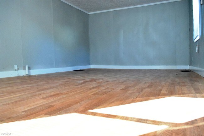 Foto del edificio - 3 br, 1 bath House - 1901 Wilcox St