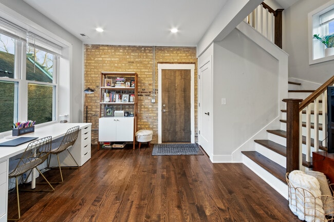 Foto del edificio - 2134 W Shakespeare Ave