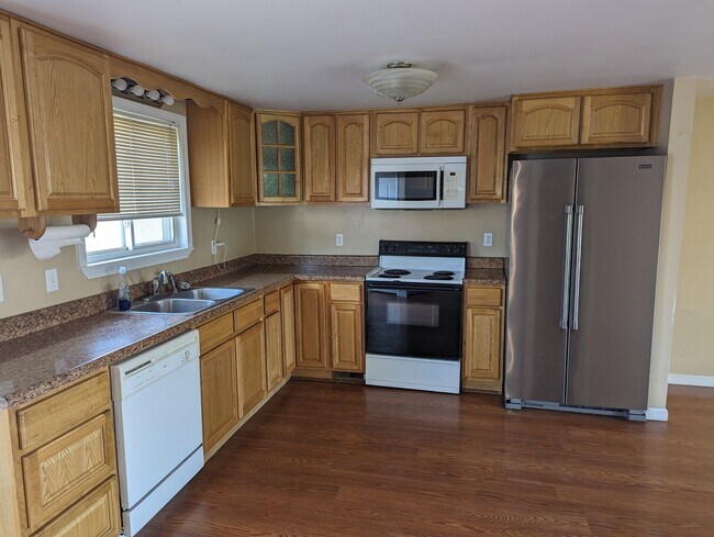 Foto del edificio - 613 Cusick Rd