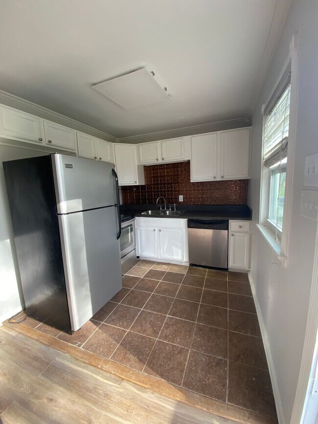 Foto del edificio - 1504 Oakwood Ave NE