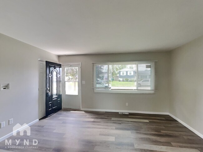 Foto del edificio - 654 Hillsdale Dr