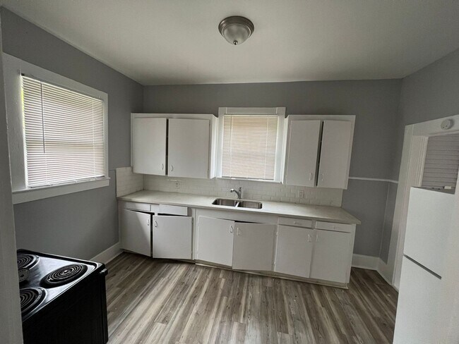 Foto del edificio - 2781 Sabine Pass Ave