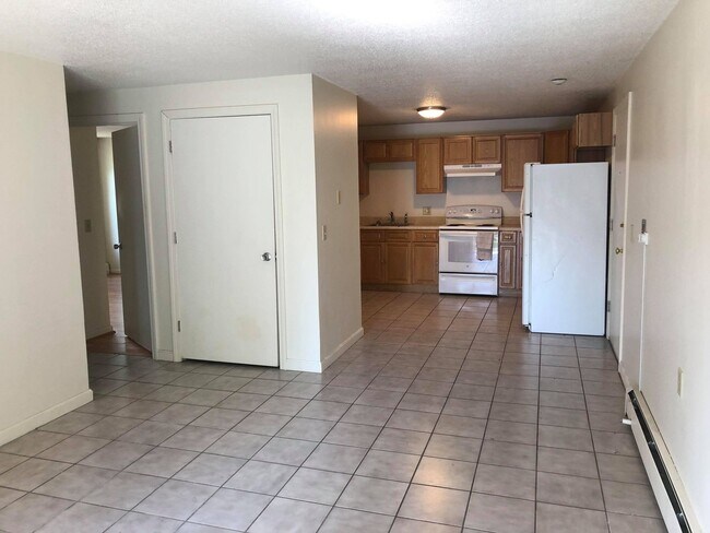 Building Photo - 1701 White Cedar Blvd