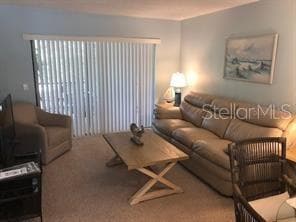 Building Photo - 105 Woodlake Wynde