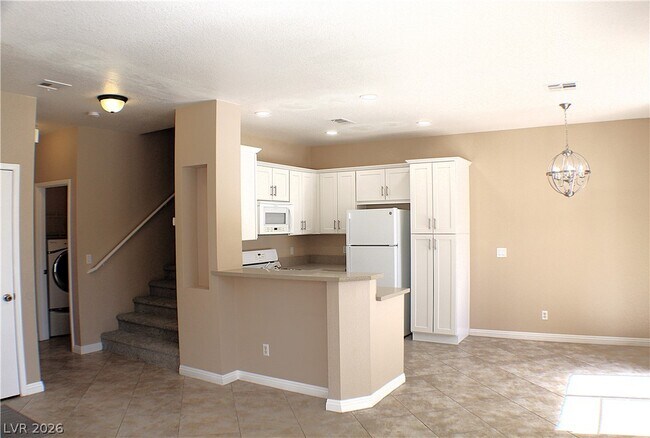 Foto del edificio - 251 S Green Valley Pkwy