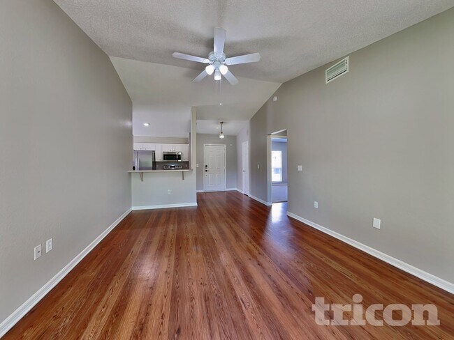 Foto del edificio - 7833 Manor Dr
