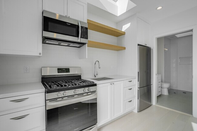 Foto del edificio - 10965 Braddock Dr