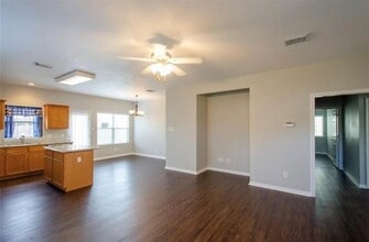 Building Photo - 235 N Fowlkes St