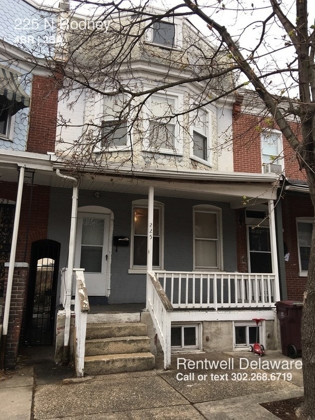Primary Photo - 225 N Rodney St