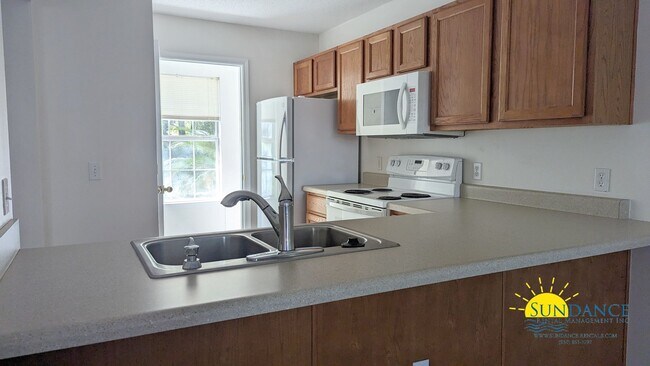 Foto del edificio - Great 2 Bedroom Townhouse in Fort Walton!