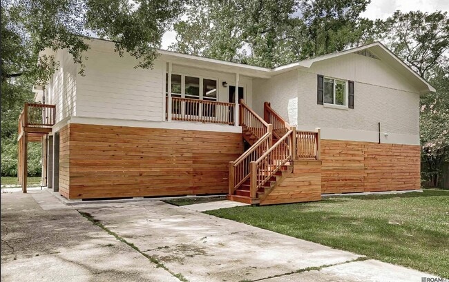 Building Photo - 736 Castlewood St