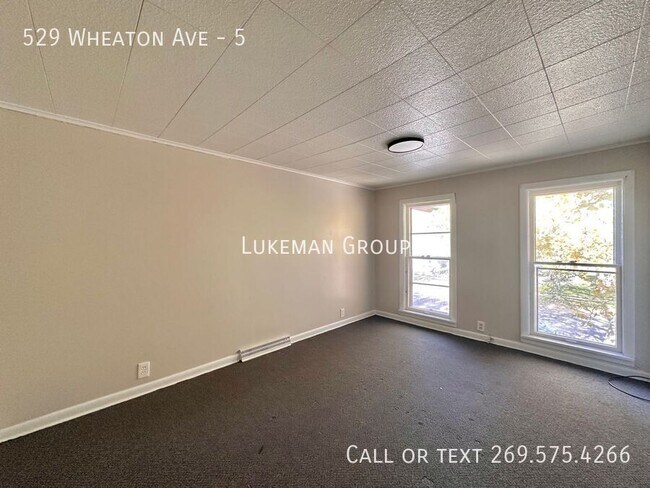 Building Photo - 529 Wheaton Ave