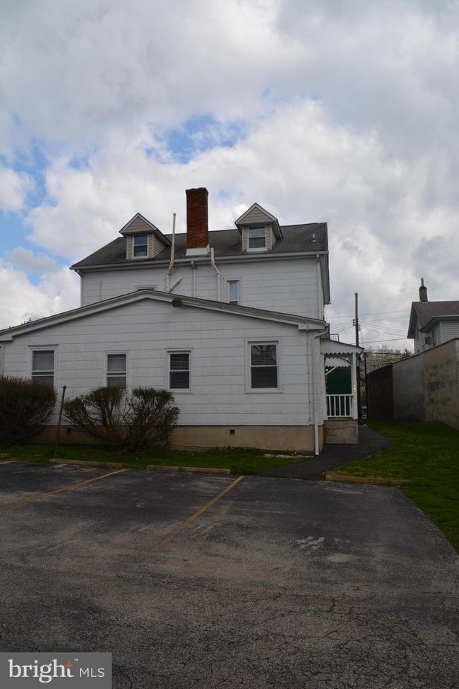 703 Bethlehem Pike Unit 2R, Erdenheim, PA 19038 Apartment for Rent in