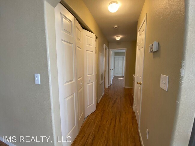 Building Photo - 4500 W Lake Mead Blvd