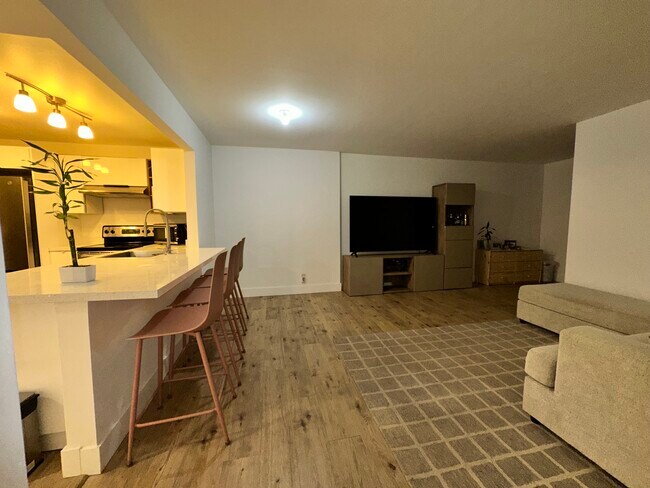 Living Space - 410 NW 68th Ave