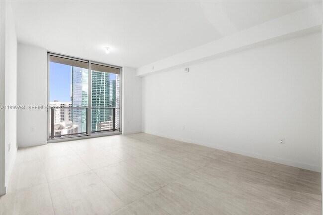 Foto del edificio - 77 SE 5th St