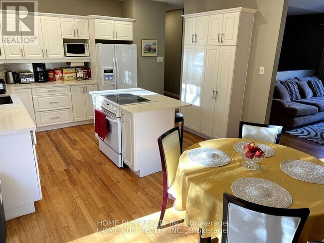 Photo du bâtiment - 129 Wagon Dr