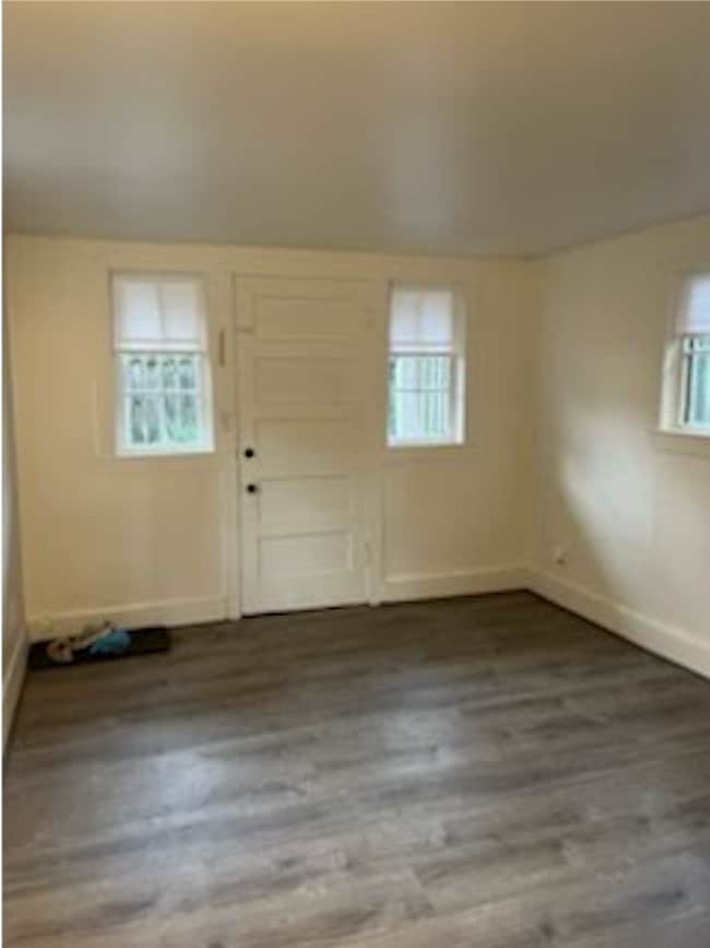 main spacing facing front - 132 NW 30th St