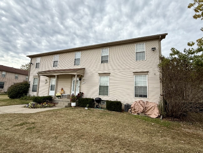 Building Photo - 35321 Turner Dr