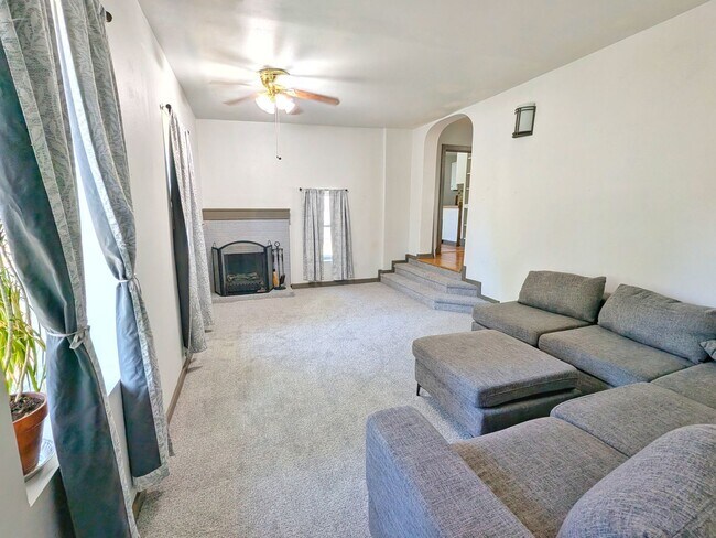 Foto del edificio - Adorable 2BR 1B in a Historic Neighborhood