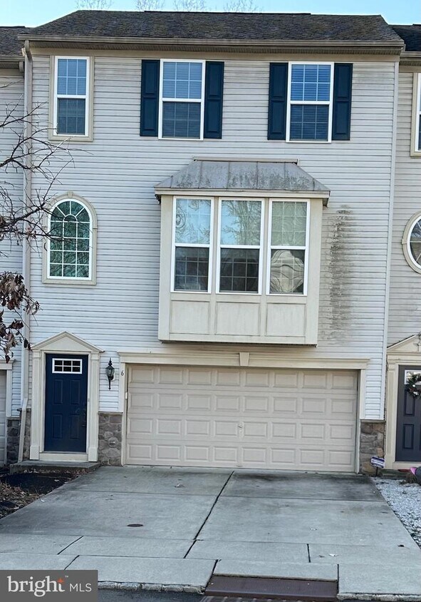 6 Parkers Mill Blvd, Mount Holly, NJ 08060 Townhome Rentals in Mount
