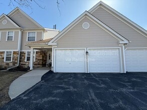 Building Photo - 2878 Meadow Ln