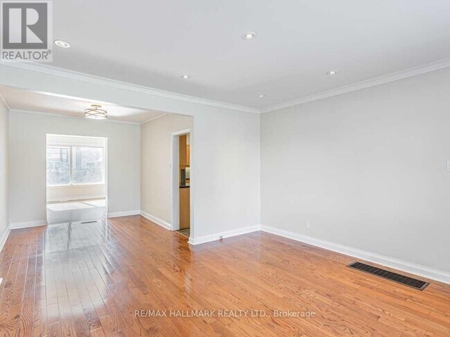 Building Photo - 283 Bogert Ave