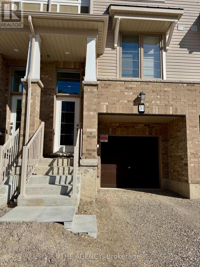 Building Photo - 389-389 Conklin Rd