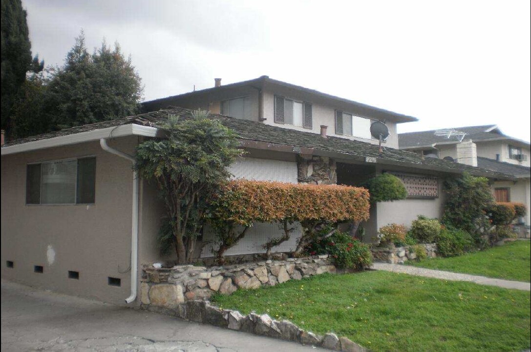 Building Photo - 840 Di Fiore Dr
