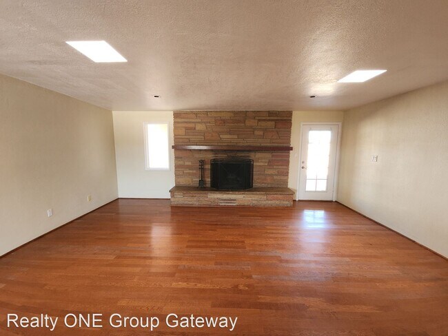 Foto del edificio - 3 br, 2 bath House - 1414 S 11th Ave
