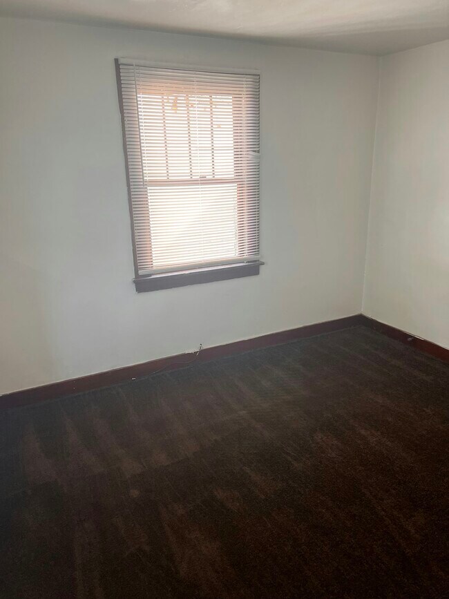 Foto del edificio - 967 Davis Ave