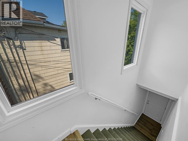 Building Photo - 758 Pierre Ave