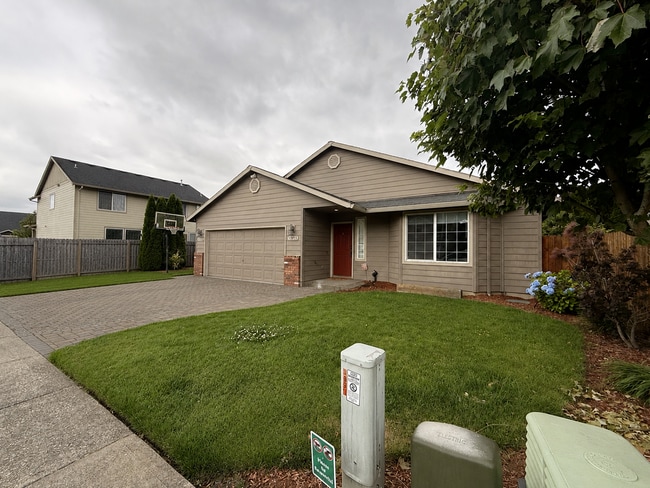Photo - CLASSIC CLACKAMAS House