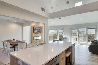 Building Photo - 32 Library Ave