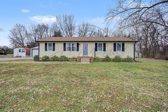 Building Photo - 902 Rome Pike