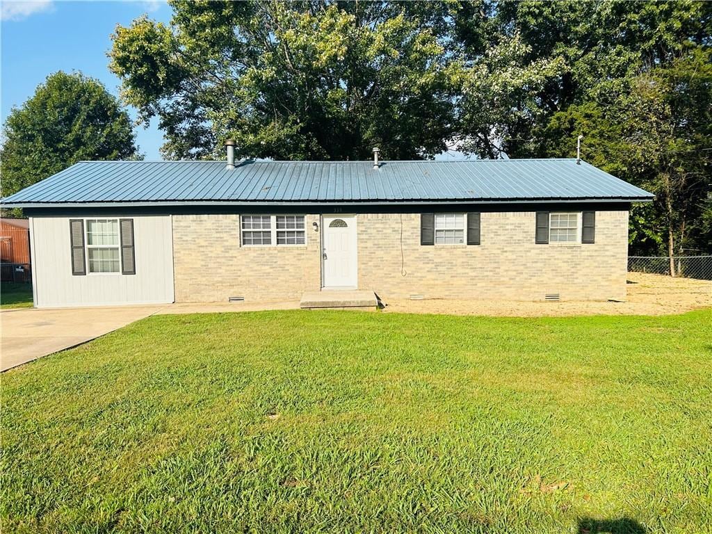 339 Davis St, Pea Ridge, AR 72751 House Rental in Pea Ridge, AR