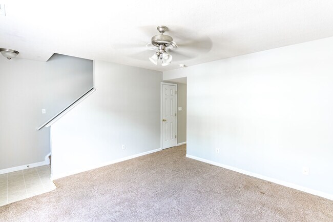 Foto del edificio - 1051 Blane Dr