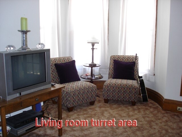 Building Photo - 204 N 5th St