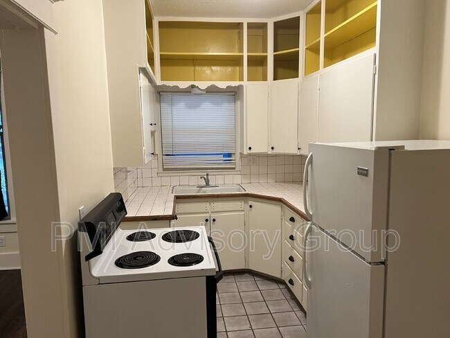 Foto del edificio - 1334 SW Mulvane St